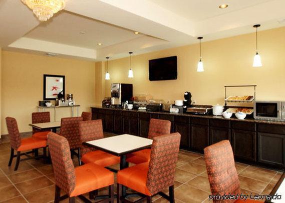 Comfort Inn & Suites Near Bethel College Newton Restaurante foto